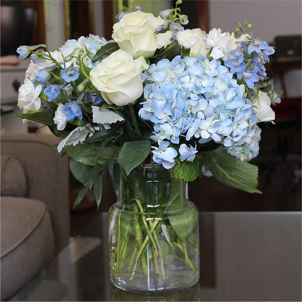 Clear Skies Bouquet – The Rustic Chicken, Copperas Cove TX