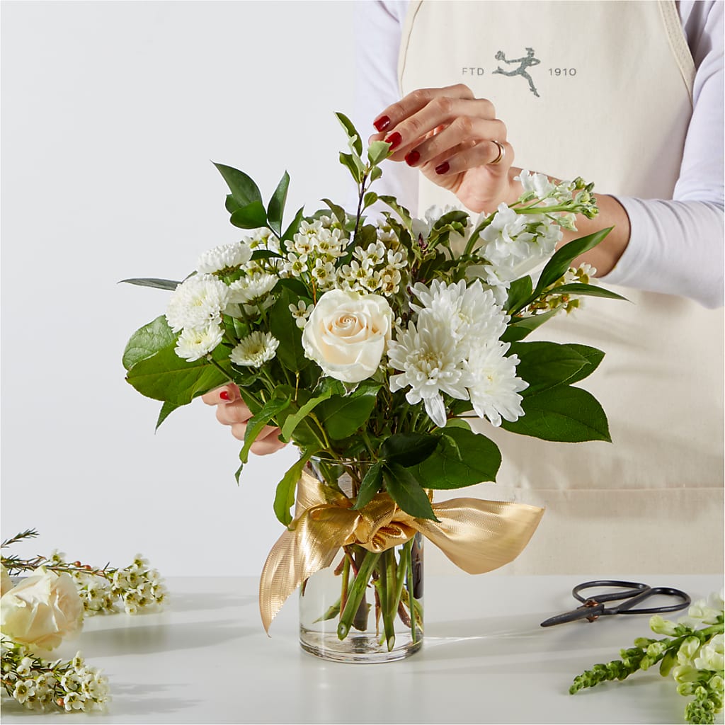 New Beginnings – A Florist Original –  The Rustic Chicken, Copperas Cove TX
